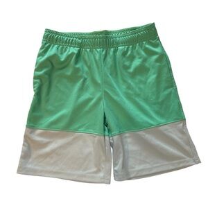 Z by Zella Boys Green and Gray Athletic Basketball Shorts With Pockets